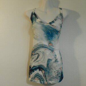 Emerald green, beige and white marble print scoop V neck wide straps tank top